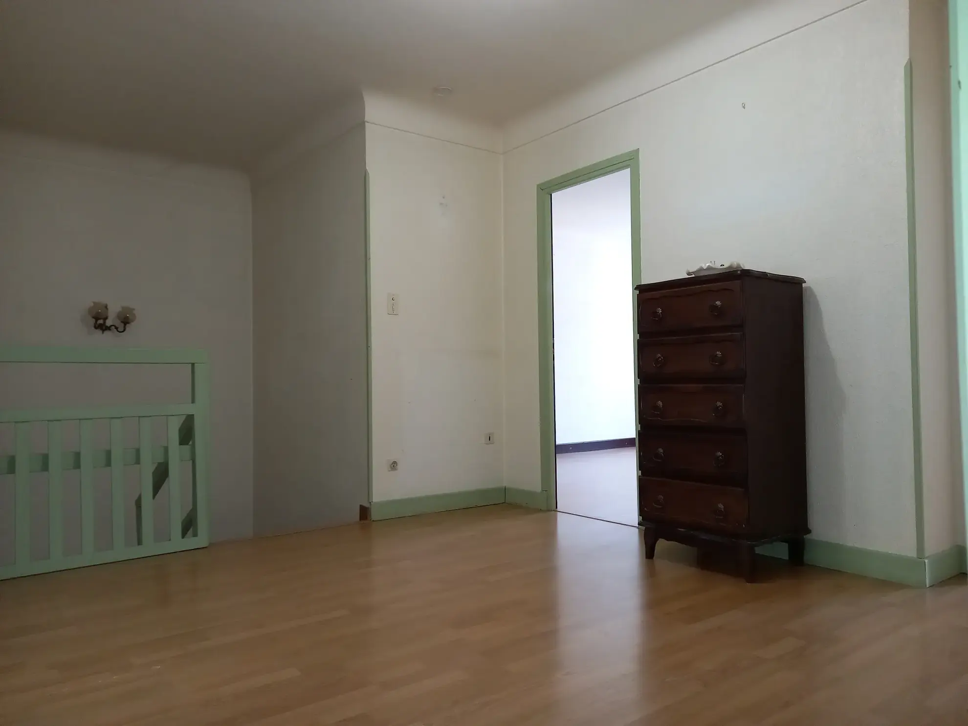 Maison familiale avec piscine, jardin, garage et dépendance à Moissac 