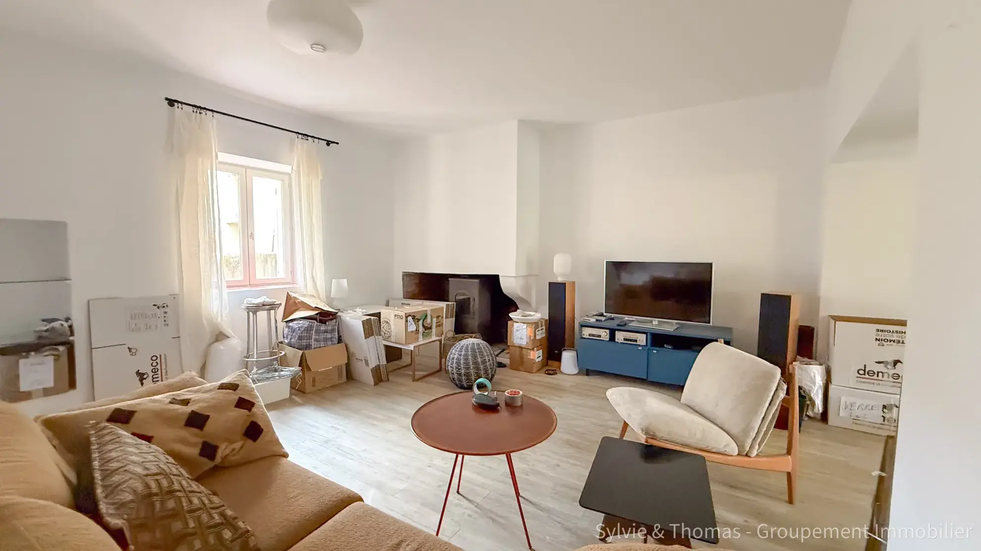Maison de village à Caderousse avec jardin, 3 chambres, proche d’Orange et Avignon 