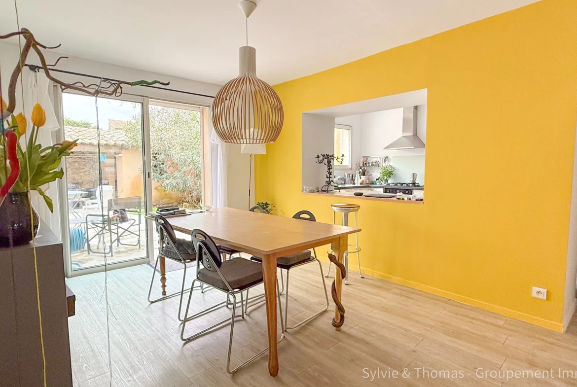 Maison de village à Caderousse avec jardin, 3 chambres, proche d’Orange et Avignon 