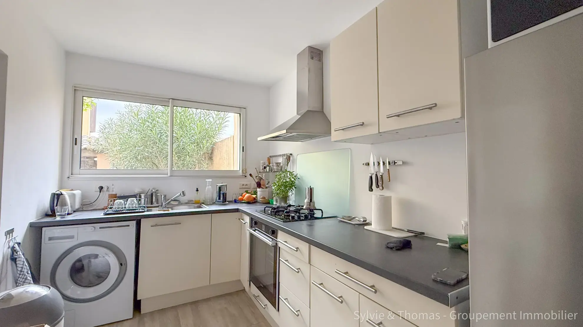Maison de village à Caderousse avec jardin, 3 chambres, proche d’Orange et Avignon 