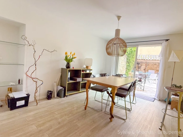 Charmante maison de village à Caderousse avec jardin à vendre 