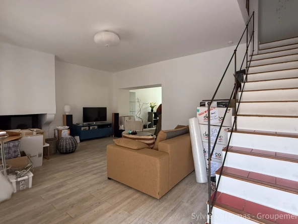 Charmante maison de village à Caderousse avec jardin à vendre 