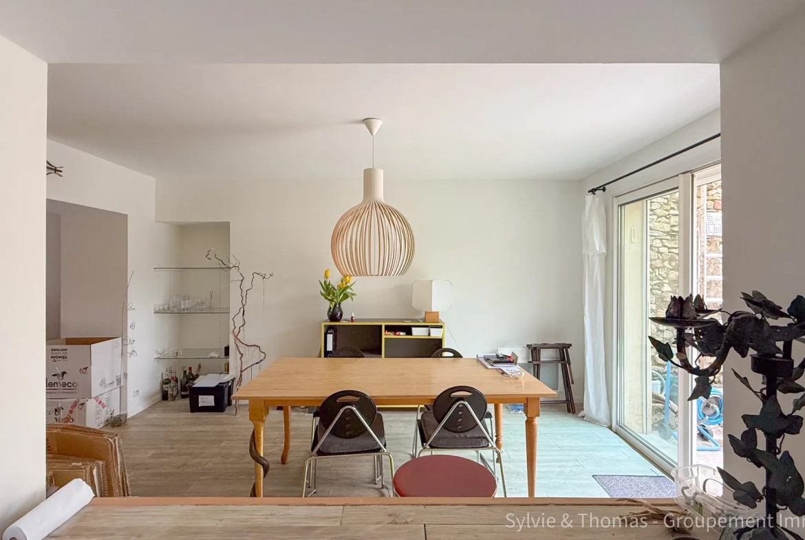 Maison de village à Caderousse avec jardin, 3 chambres, proche d’Orange et Avignon 