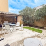Charmante maison de village à Caderousse avec jardin à vendre
