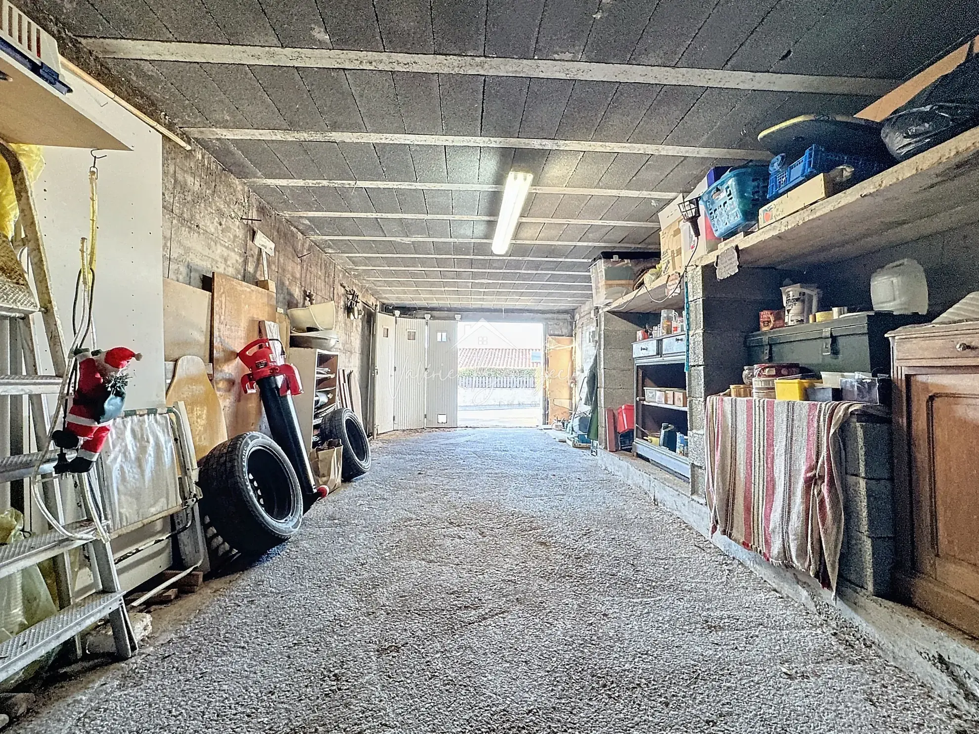 Maison lumineuse T4 avec garage et vue dégagée à Saint-Rome-de-Cernon 