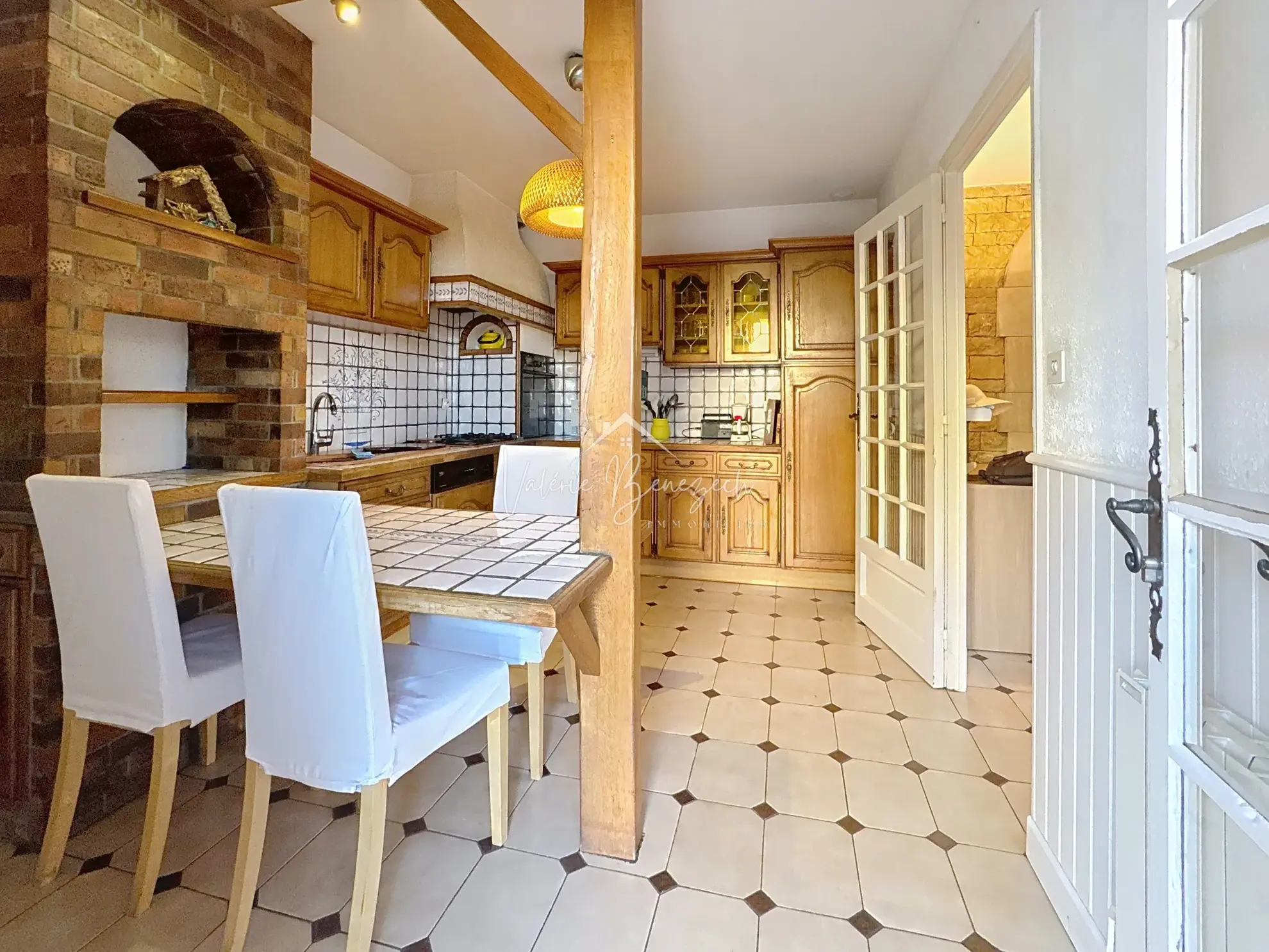 Maison lumineuse T4 avec garage et vue dégagée à Saint-Rome-de-Cernon 