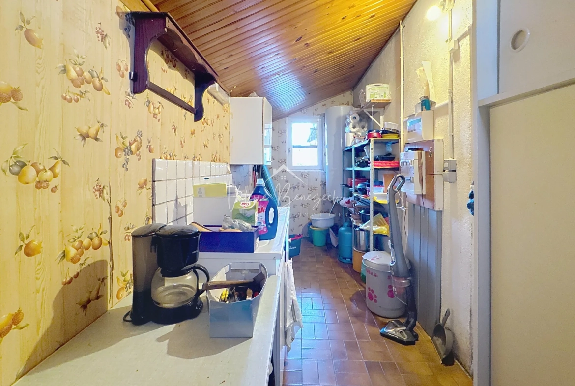 Maison lumineuse T4 avec garage et vue dégagée à Saint-Rome-de-Cernon 