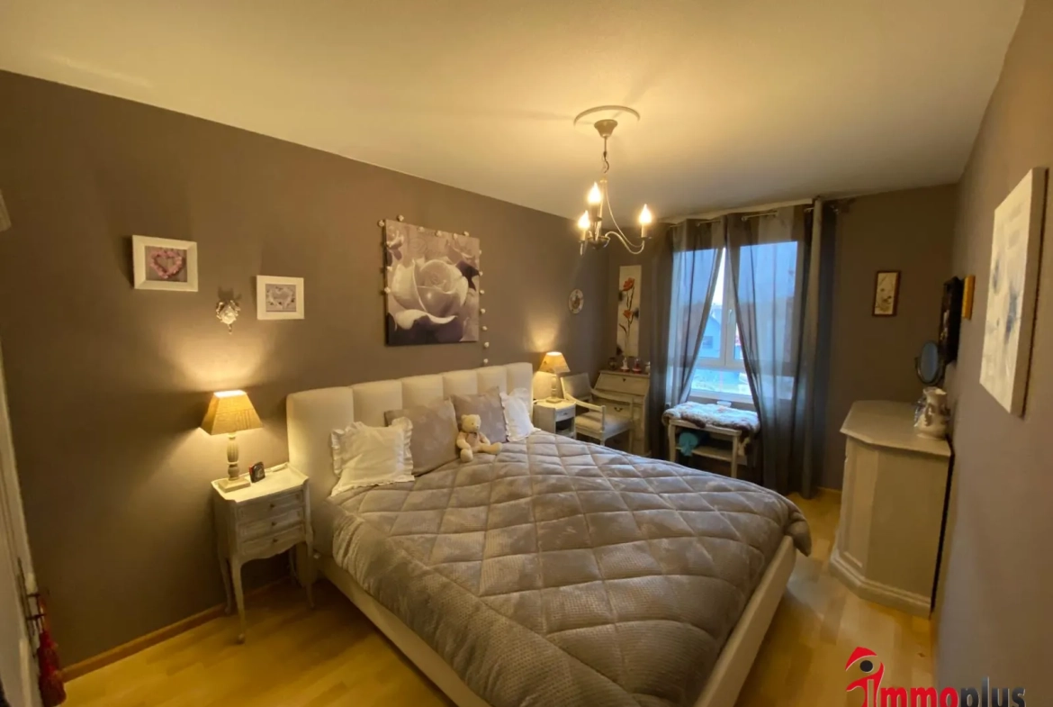 Appartement lumineux de 114m² avec terrasse et garage à Bartenheim 