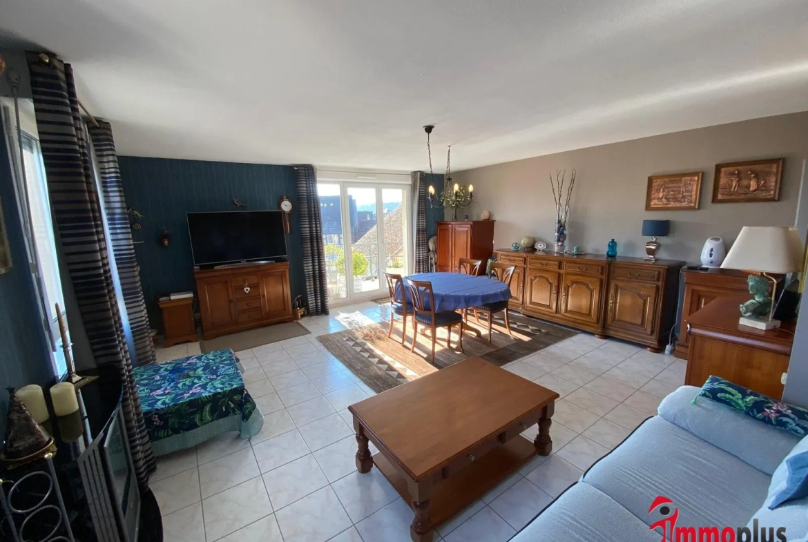 Appartement lumineux de 114m² avec terrasse et garage à Bartenheim 