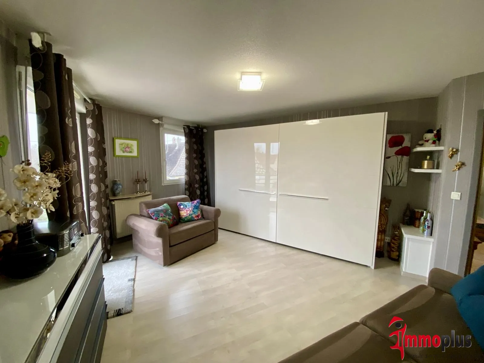 Appartement lumineux de 114m² avec terrasse et garage à Bartenheim 