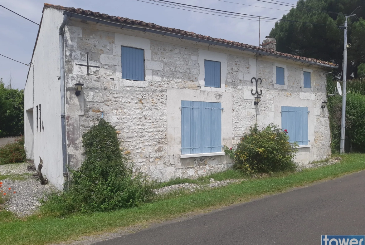 Maison à rénover de 115 m2 à Saint-Germain-du-Seudre proche Royan 