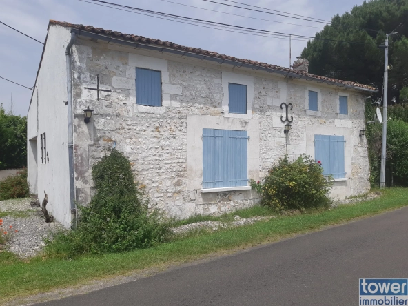 Maison à rénover de 115 m2 à Saint-Germain-du-Seudre proche Royan