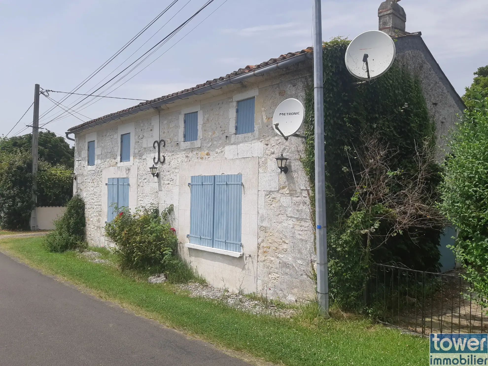Maison à rénover de 115 m2 à Saint-Germain-du-Seudre proche Royan 