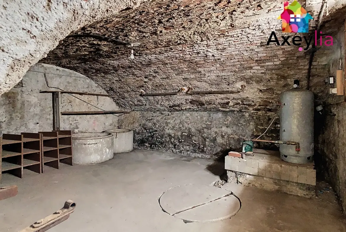 Maison de village à Saint-Agnan avec jardin et garage - 128 m² 