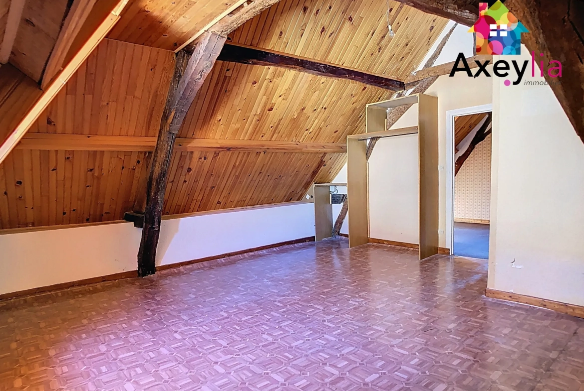 Maison de village à Saint-Agnan avec jardin et garage - 128 m² 