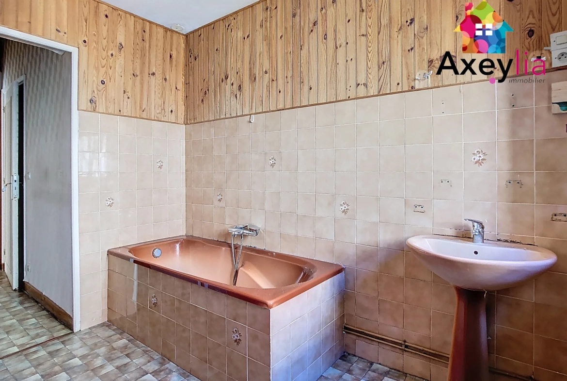 Maison de village à Saint-Agnan avec jardin et garage - 128 m² 