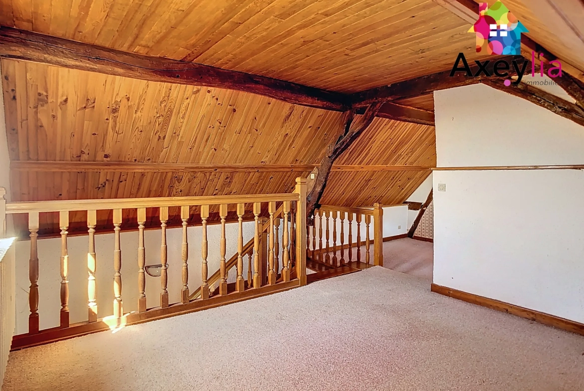 Maison de village à Saint-Agnan avec jardin et garage - 128 m² 