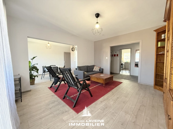 Spacieux appartement 5 pièces avec balcon au dernier étage à Metz Sablon 
