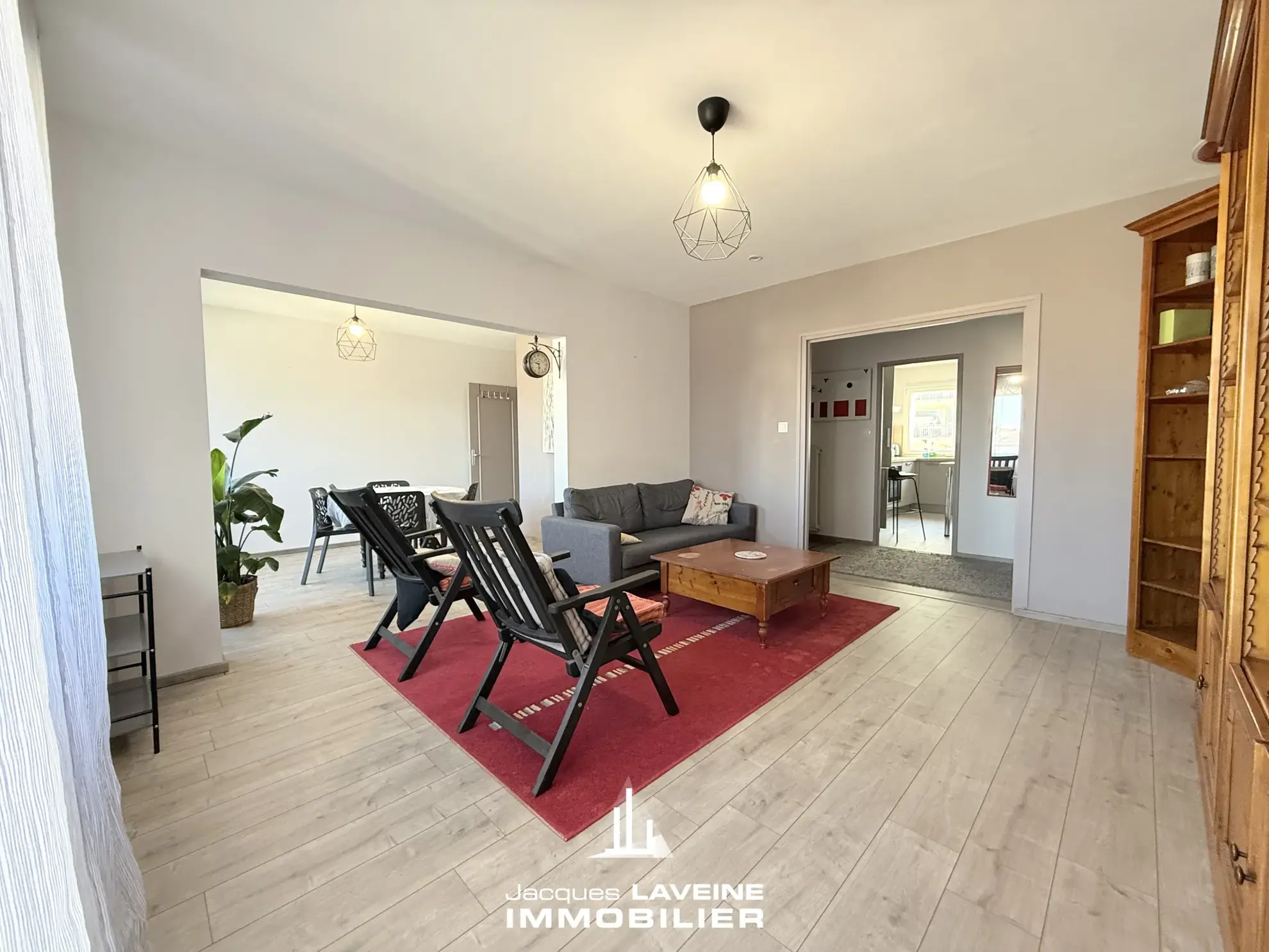 Spacieux appartement 5 pièces avec balcon au dernier étage à Metz Sablon 