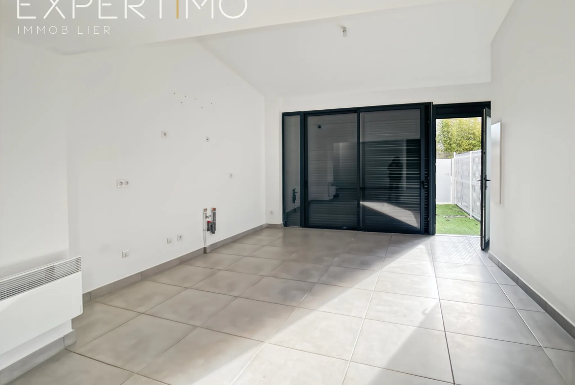 Appartement 56 m² avec extérieur dans mas rénové à Lattes, proximité A9 