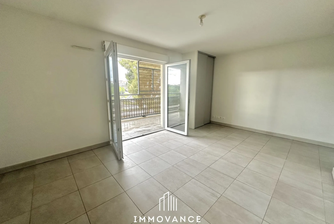 Achat d'un studio de 30 m2 avec terrasse à Montpellier, secteur Hôpitaux/Facultés 