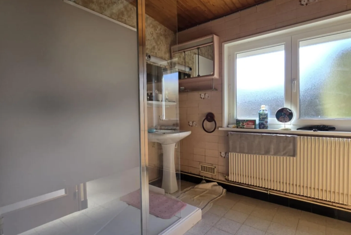 Maison de village à Guarbecque avec jardin, garage et dépendances - Opportunité rénovation 