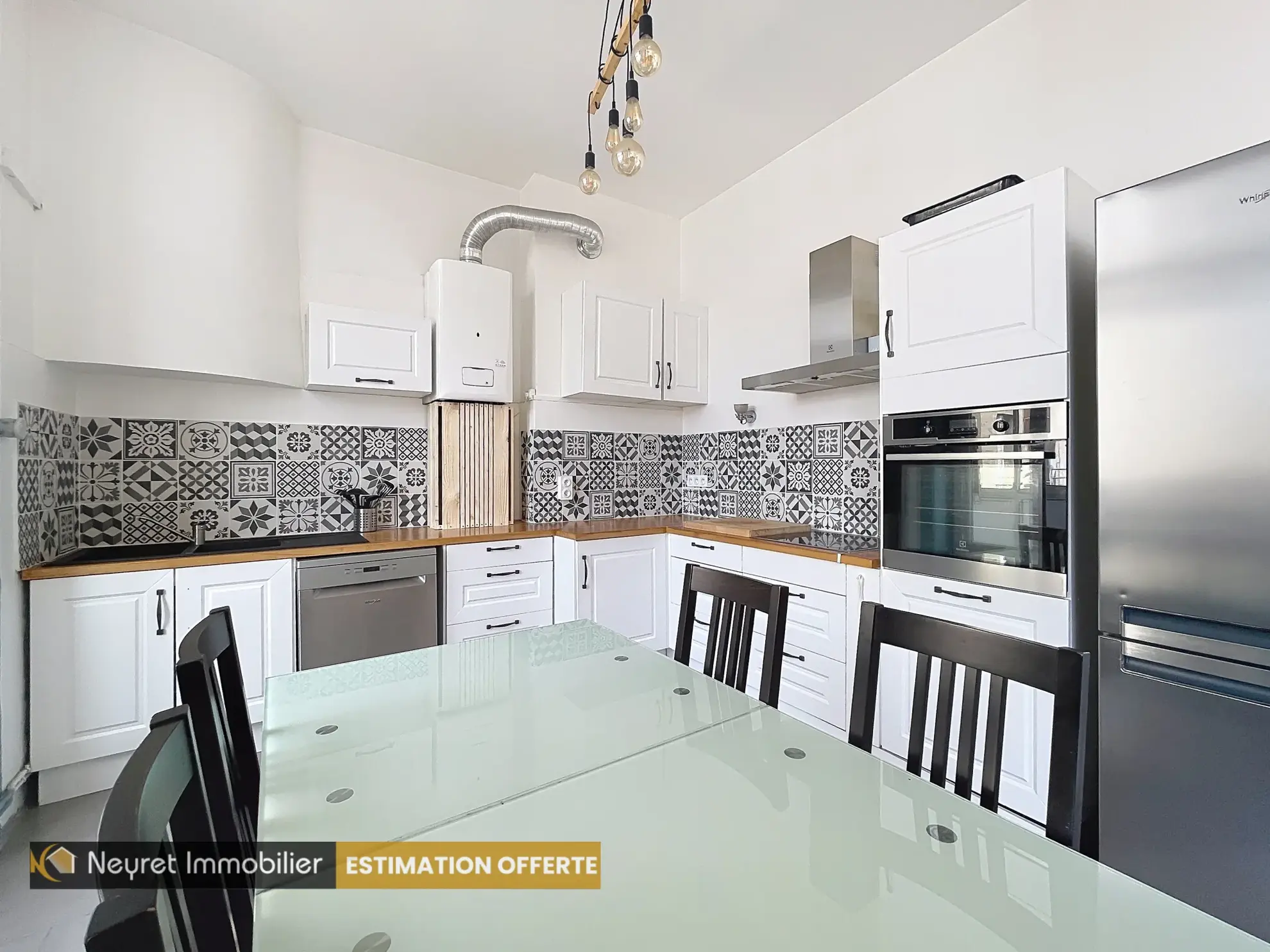 Appartement spacieux T6 proche du centre-ville de Saint-Étienne 