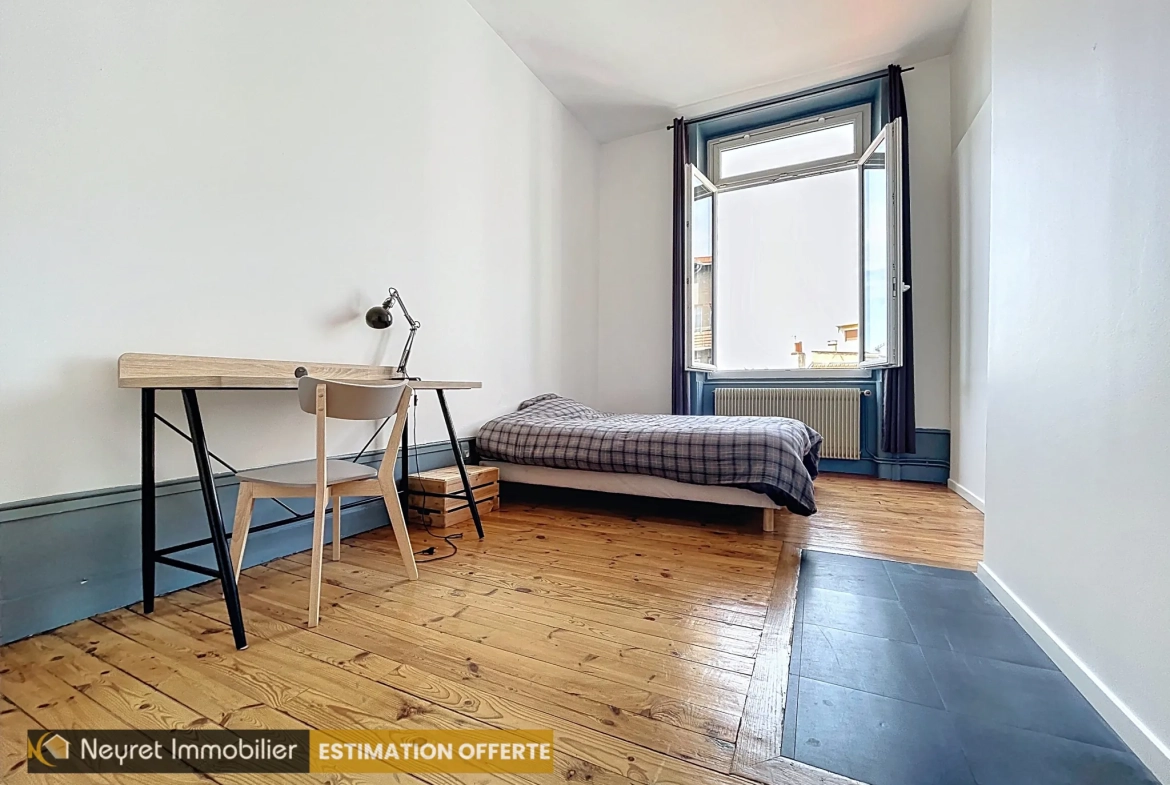 Appartement spacieux T6 proche du centre-ville de Saint-Étienne 