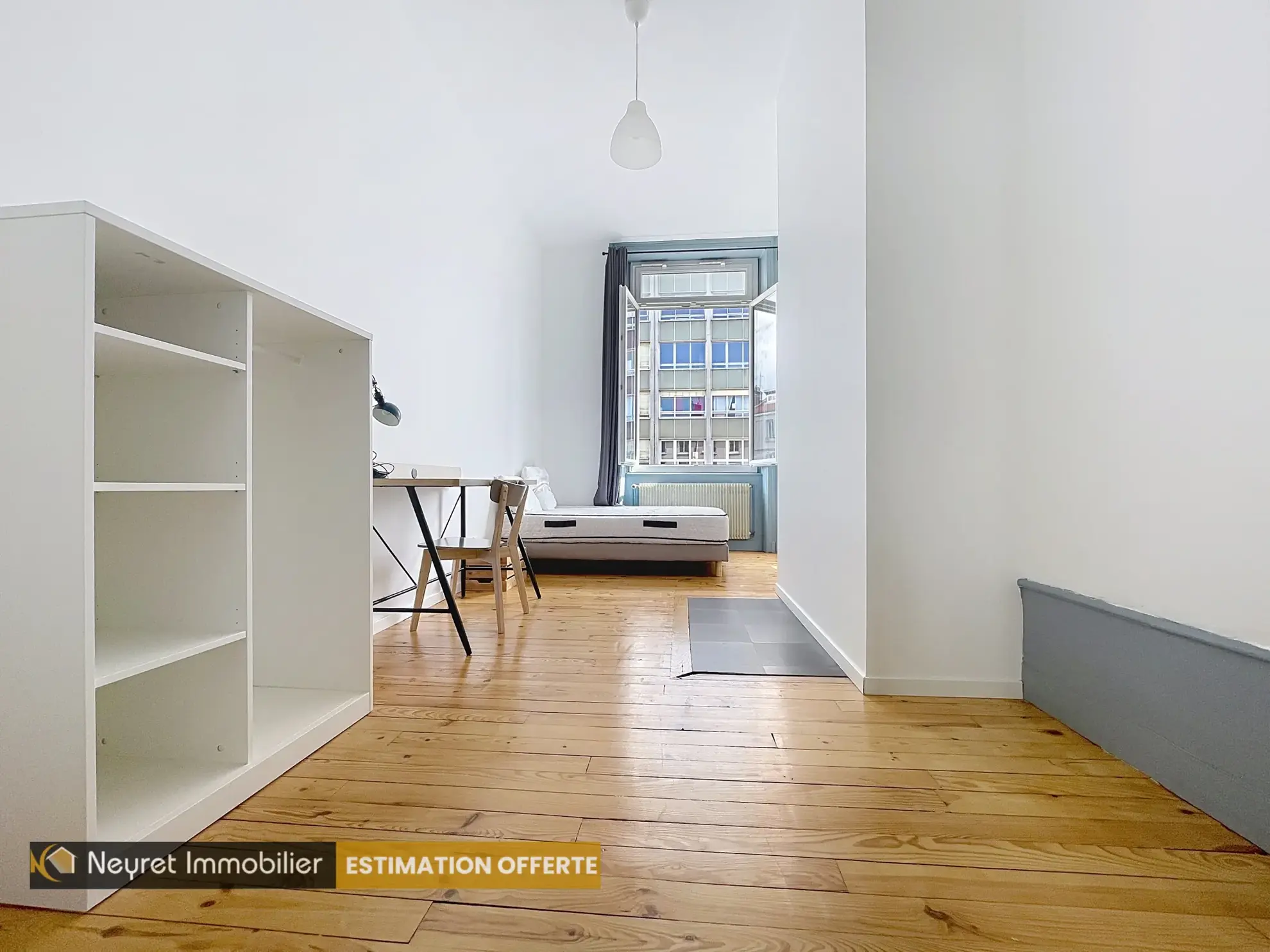 Appartement spacieux T6 proche du centre-ville de Saint-Étienne 