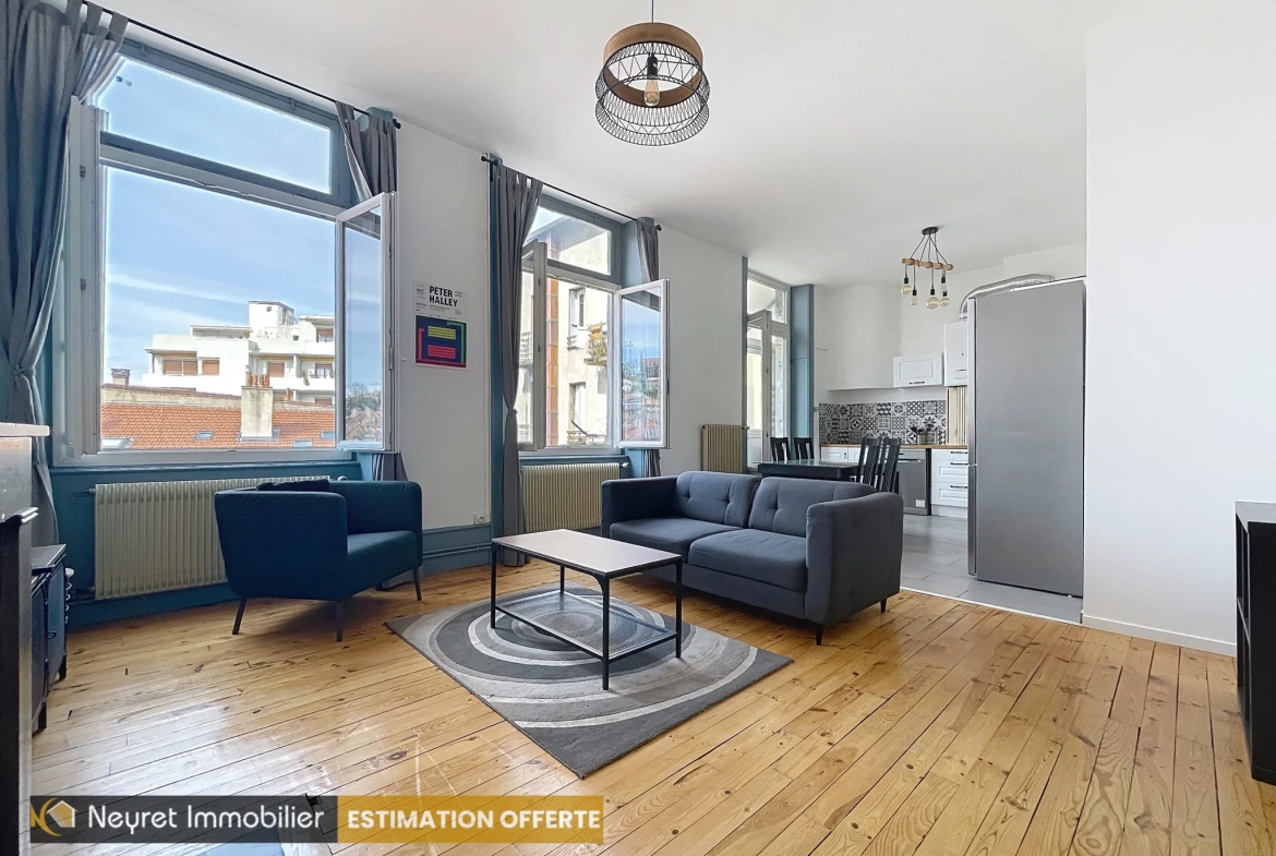 Appartement spacieux T6 proche du centre-ville de Saint-Étienne 