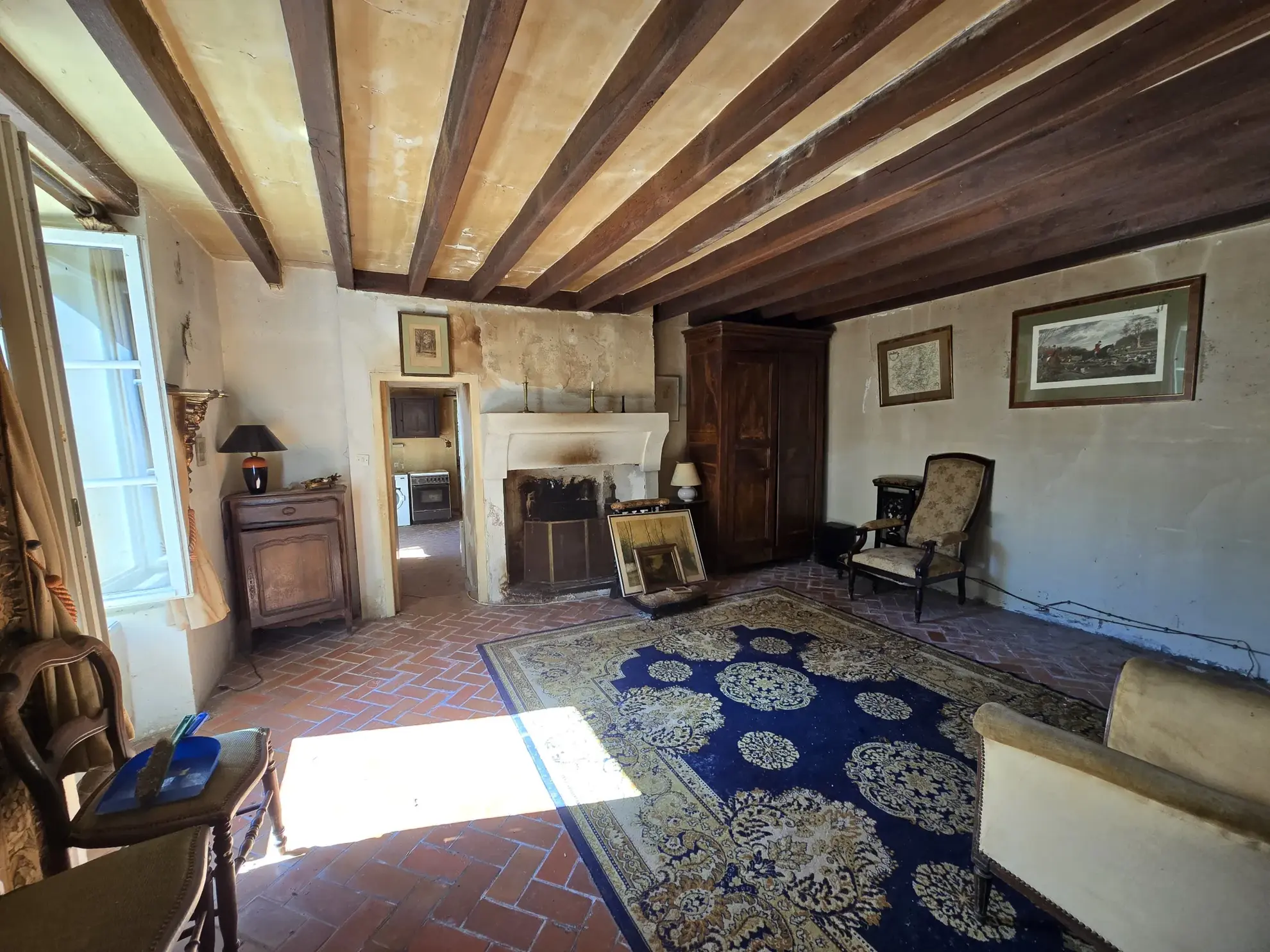 Charmante longère à rénover à Beton-Bazoches, terrain de 4000 m² 