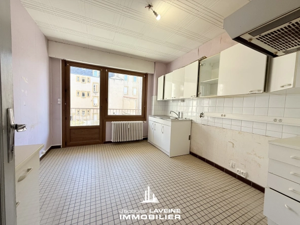À vendre appartement 3 pièces avec balcon, garage à Metz Queuleu 