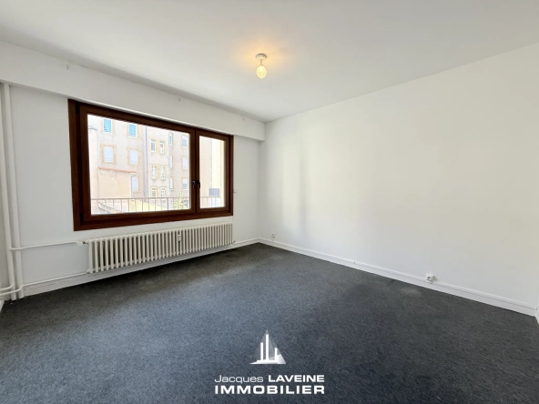 À vendre appartement 3 pièces avec balcon, garage à Metz Queuleu 