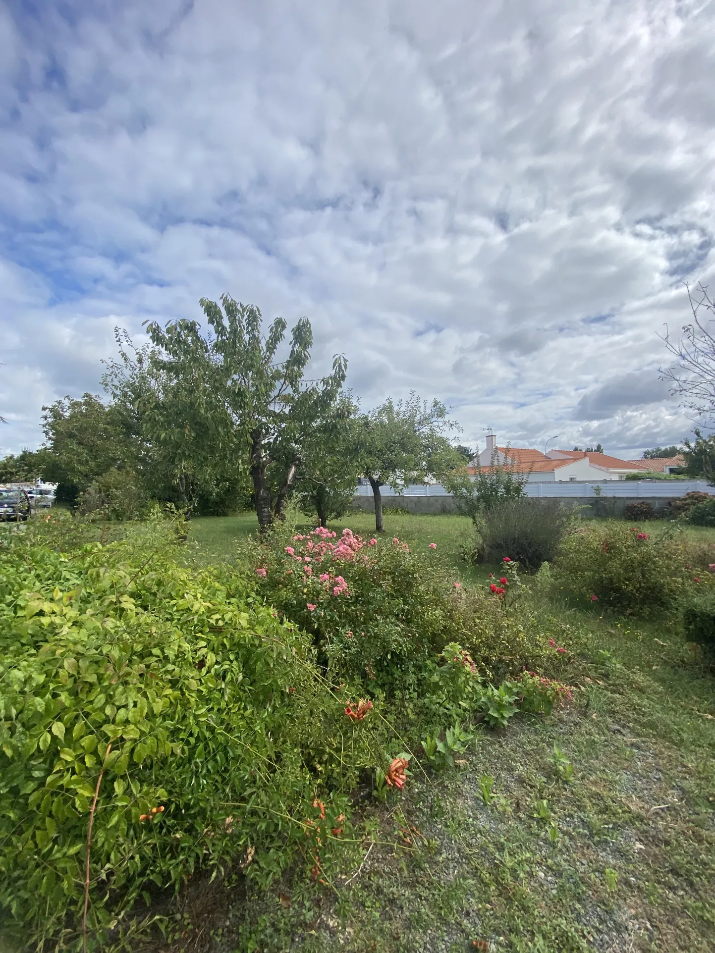 Terrain constructible de 700 m² à Challans proche Hyper U – Opportunité rare 