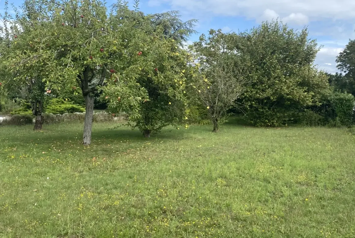 Terrain constructible de 700 m² à Challans proche Hyper U – Opportunité rare 
