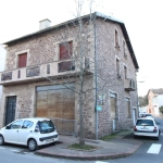 Maison avec appartement, local commercial et terrain à Saint-Affrique – Potentiel et emplacement idéal
