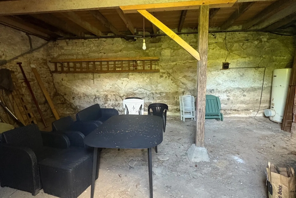 Charmante maison en pierre avec grand terrain dans le Lot (46) 