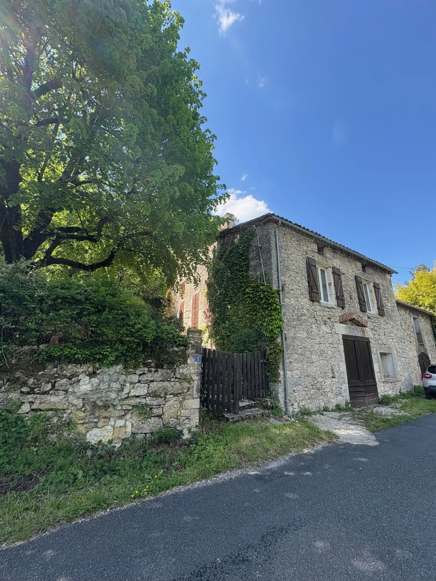 Charmante maison en pierre avec grand terrain dans le Lot (46) 