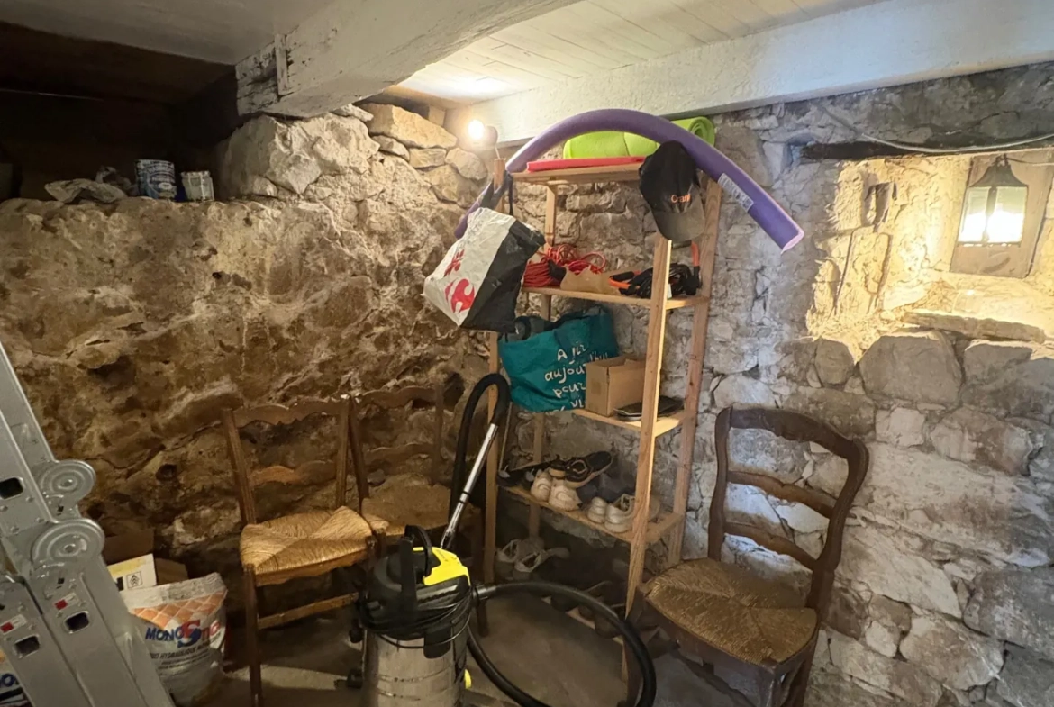 Charmante maison en pierre avec grand terrain dans le Lot (46) 