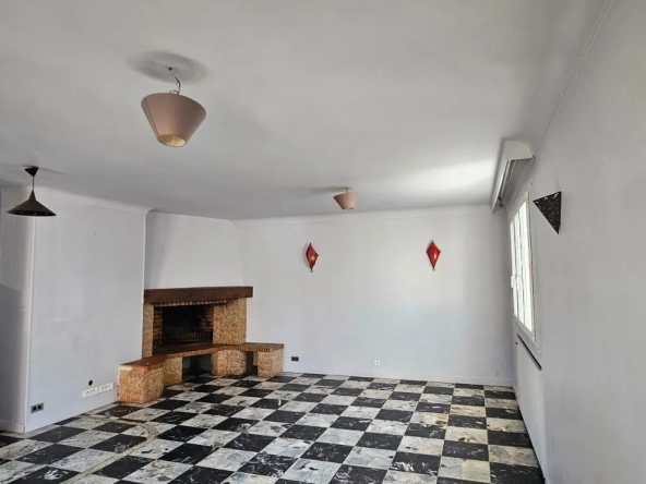 Appartement T4 à rénover de 81,52 m² aux Pavillons-sous-Bois – Potentiel et calme 
