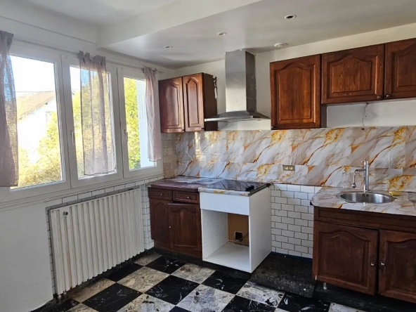 Appartement T4 à rénover de 81,52 m² aux Pavillons-sous-Bois – Potentiel et calme 