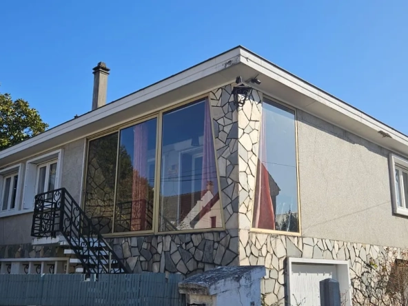 Appartement T4 à rénover de 81,52 m² aux Pavillons-sous-Bois – Potentiel et calme