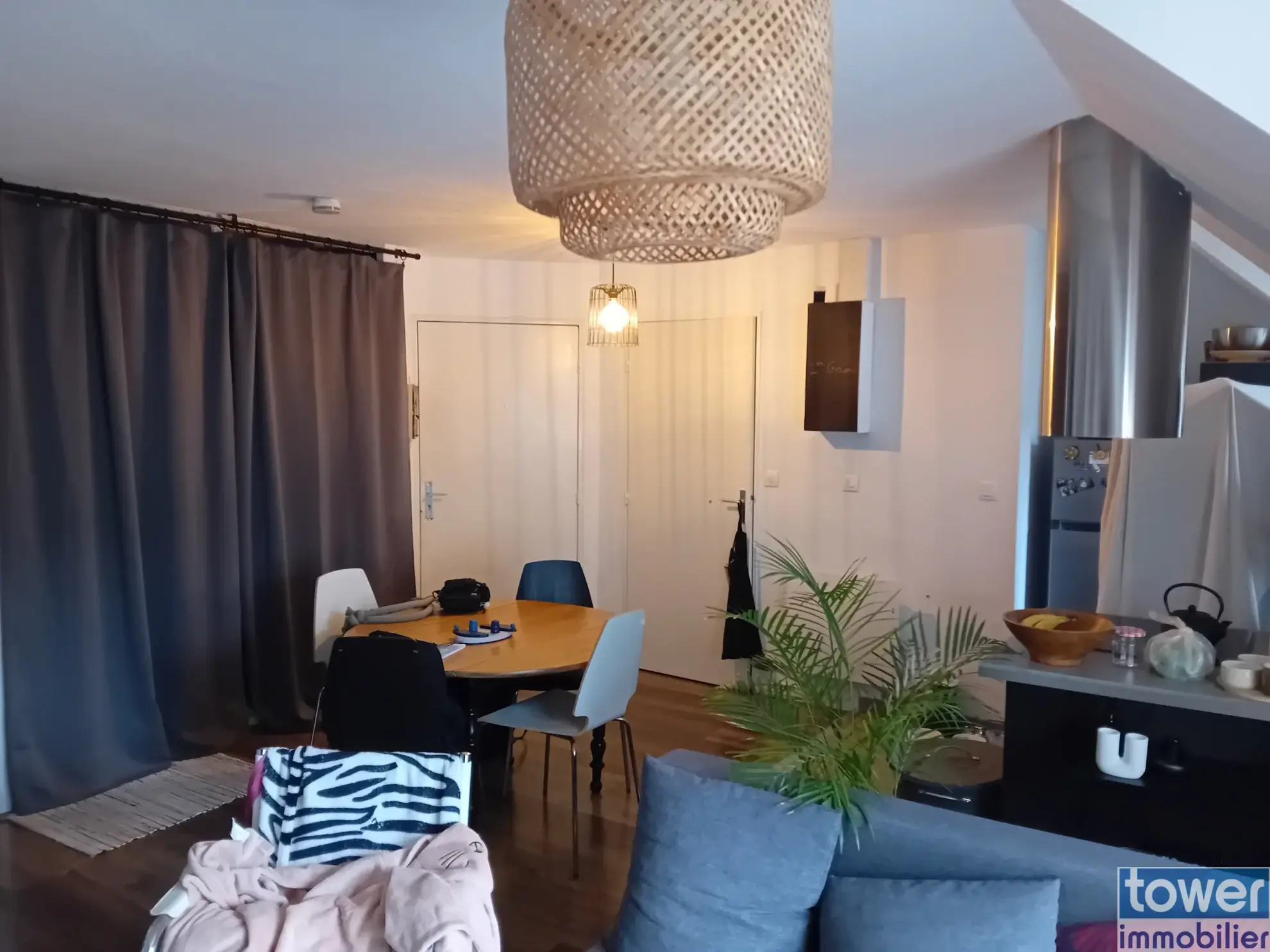 Appartement T2 à Caen Centre avec garage et balcon - Investissement idéal 
