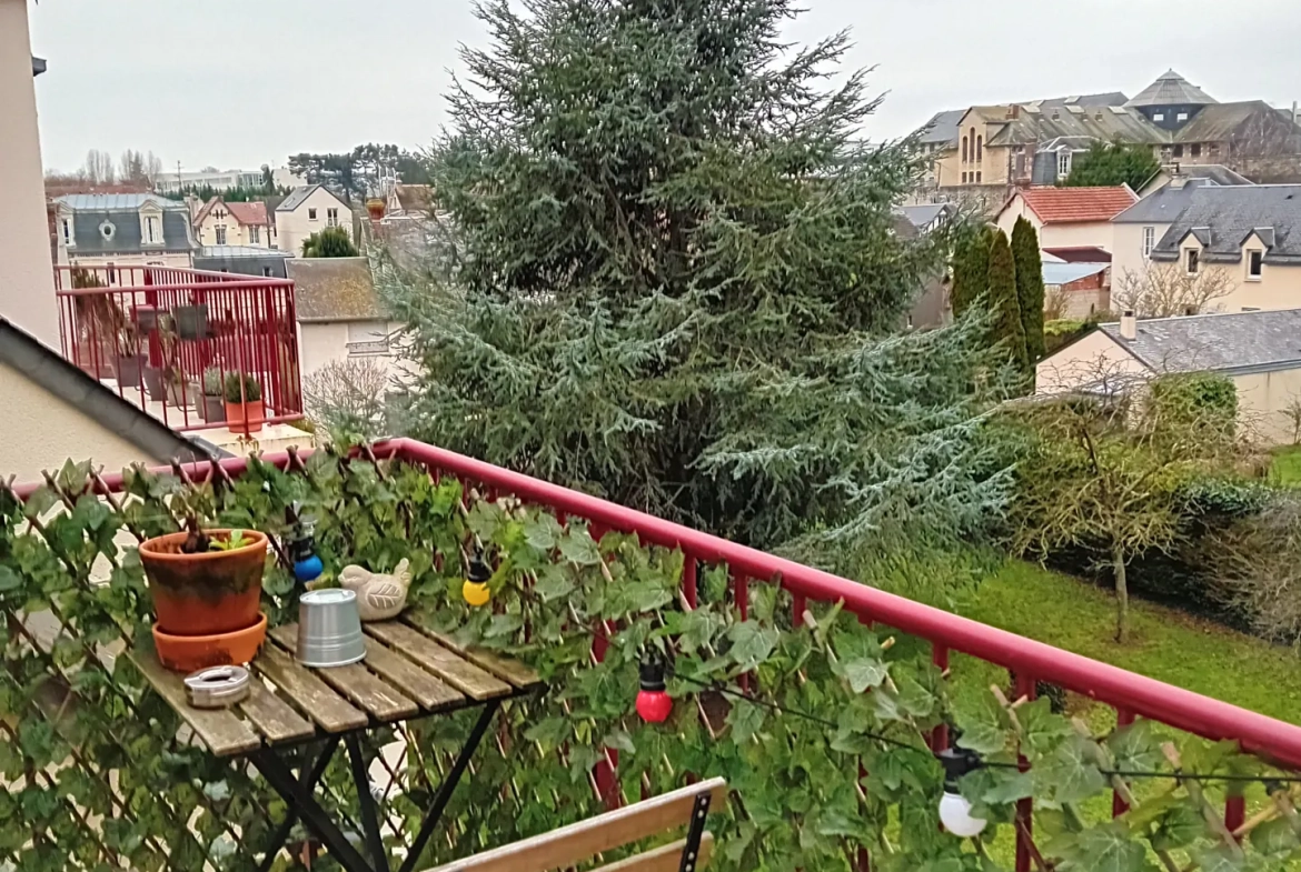Appartement T2 à Caen Centre avec garage et balcon - Investissement idéal 