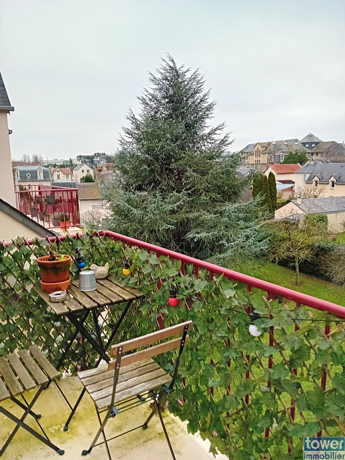 Appartement T2 à Caen Centre avec garage et balcon - Investissement idéal 