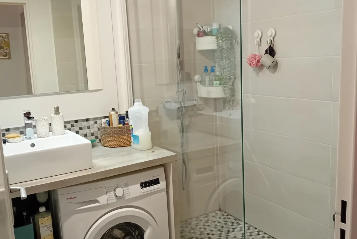 Appartement T2 à Caen Centre avec garage et balcon - Investissement idéal 
