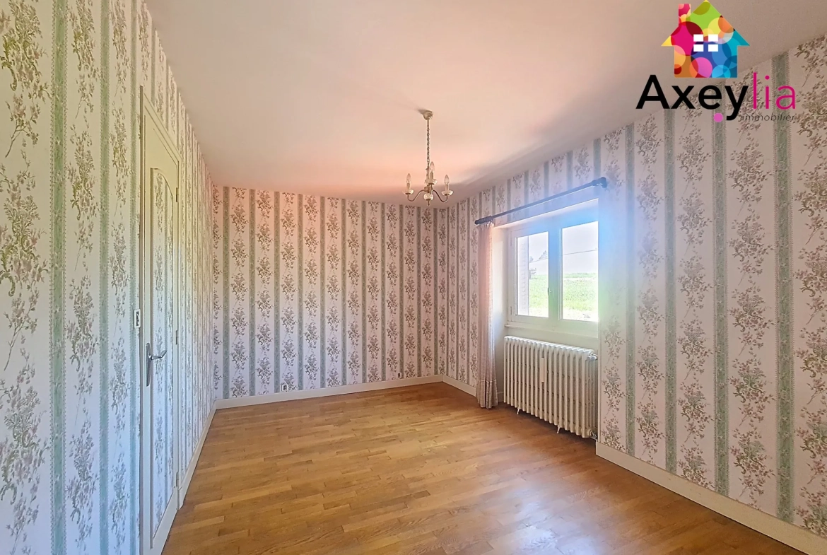 Maison à vendre à Melay (71) avec 3 chambres, garage et cour 