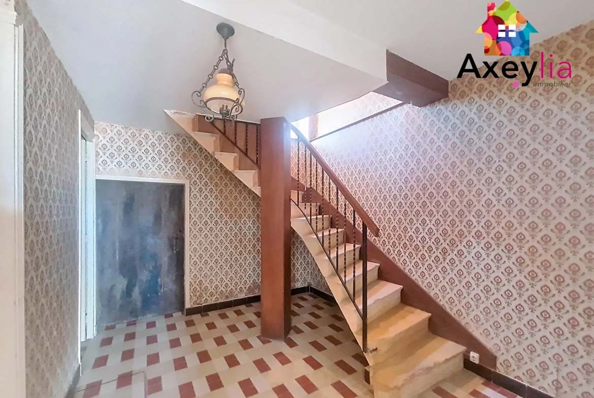 Maison à vendre à Melay (71) avec 3 chambres, garage et cour 