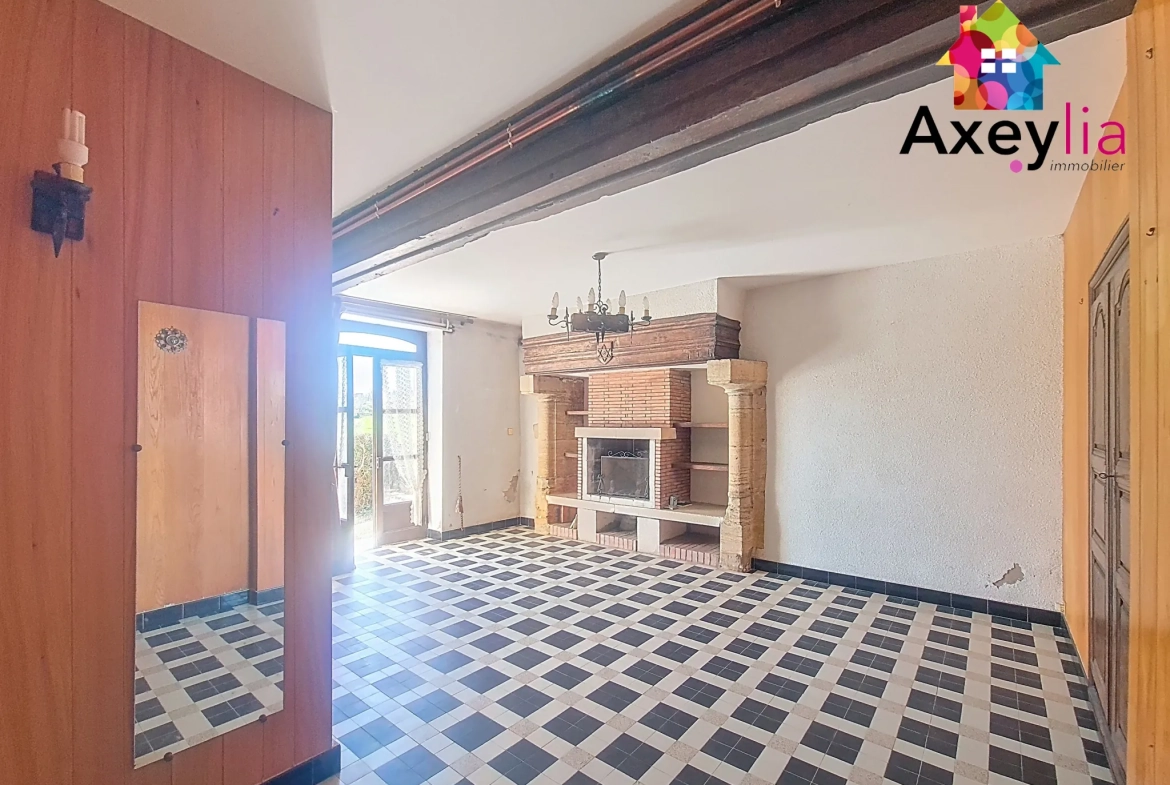 Maison à vendre à Melay (71) avec 3 chambres, garage et cour 