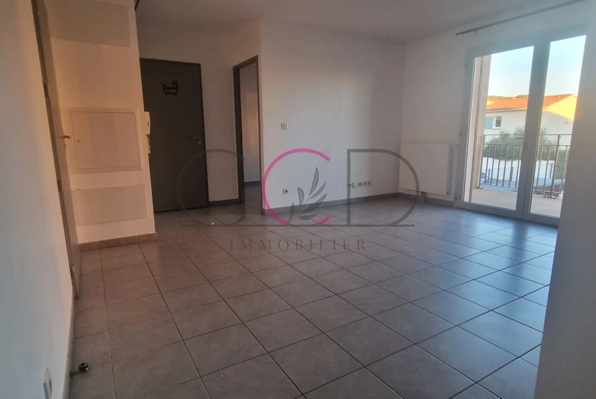 Appartement T3 de 55 m² avec terrasse à Coudoux, proximité commerces 